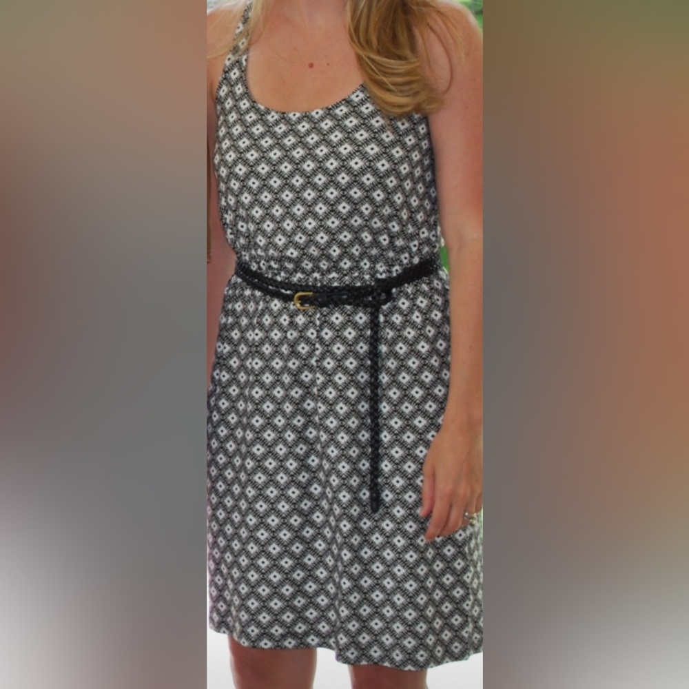 Print scoop neck dress
